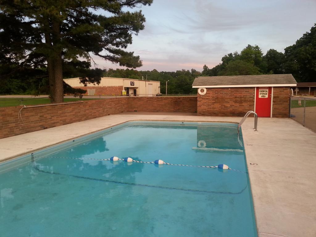 Jay Holiday Pines Motel מראה חיצוני תמונה
