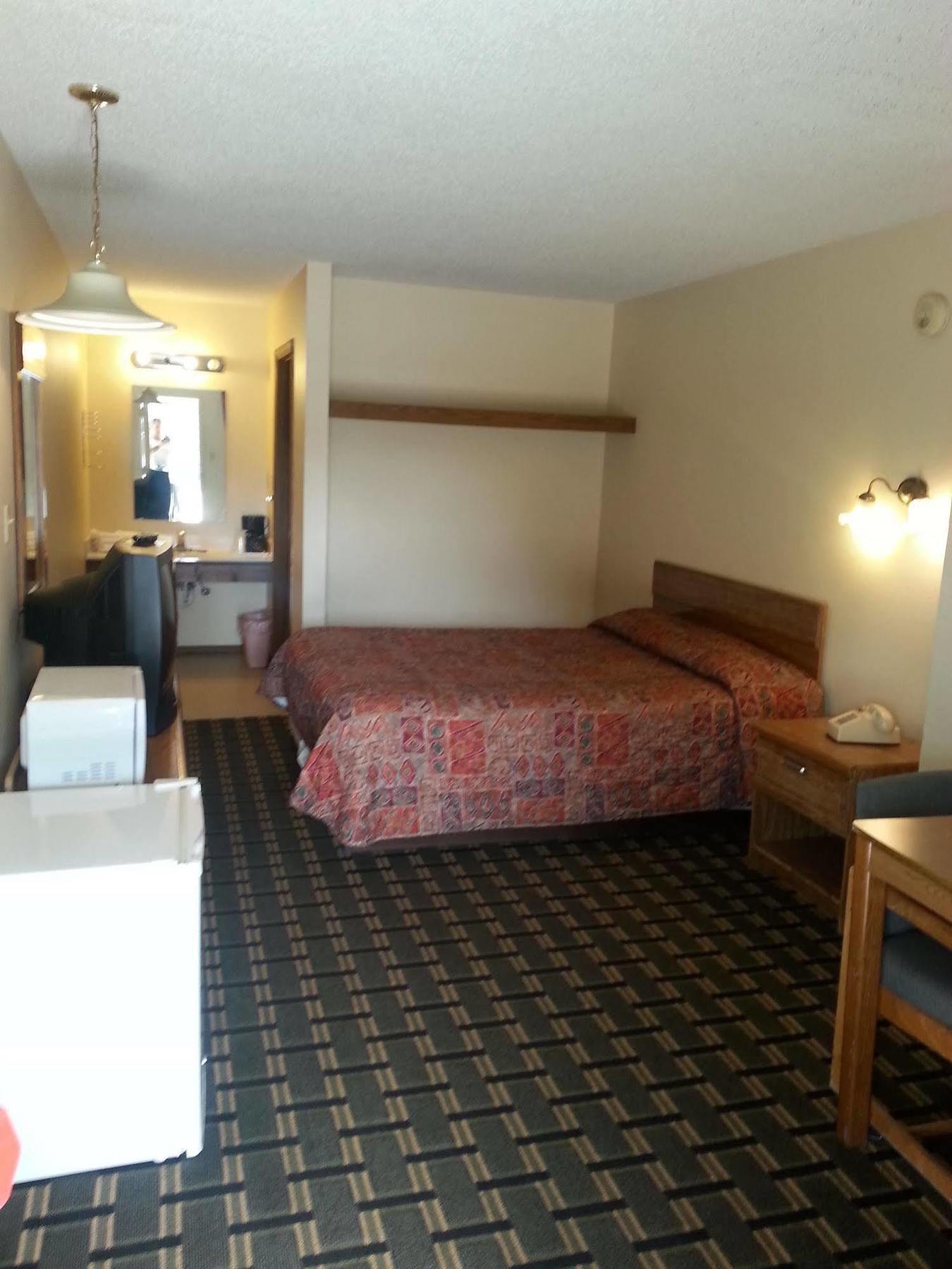 Jay Holiday Pines Motel מראה חיצוני תמונה
